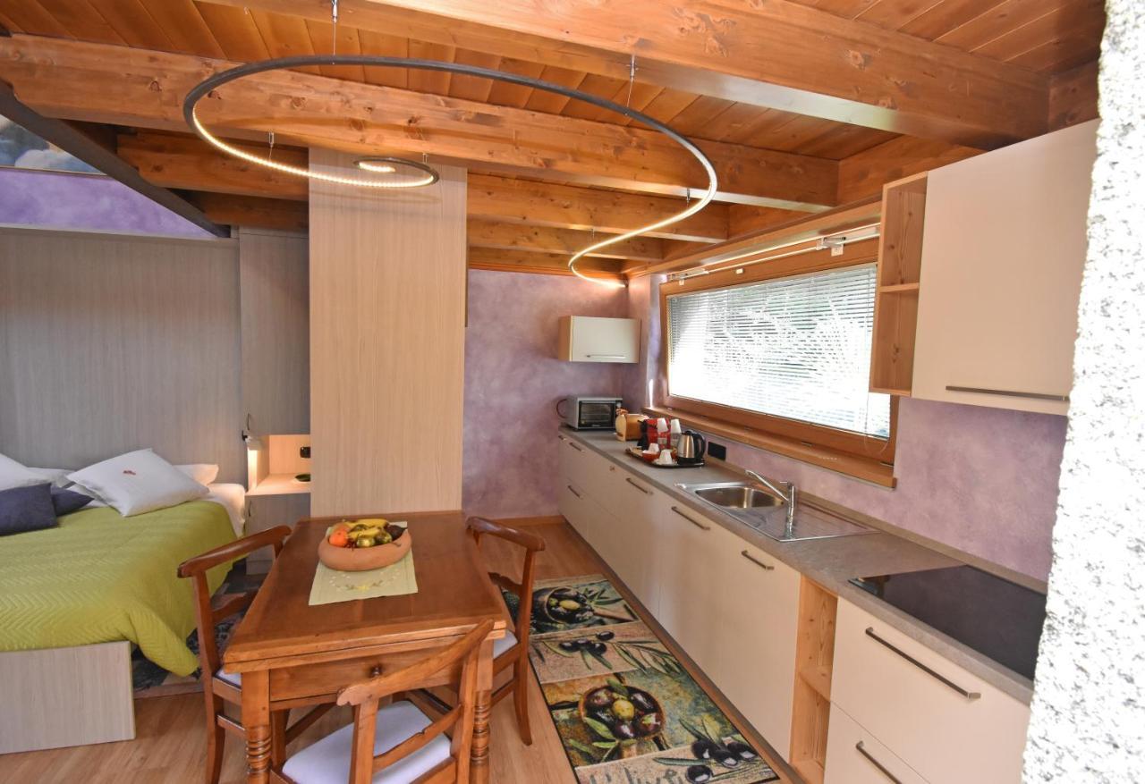 Albergo Ristorante Conca Azzurra Colico Esterno foto