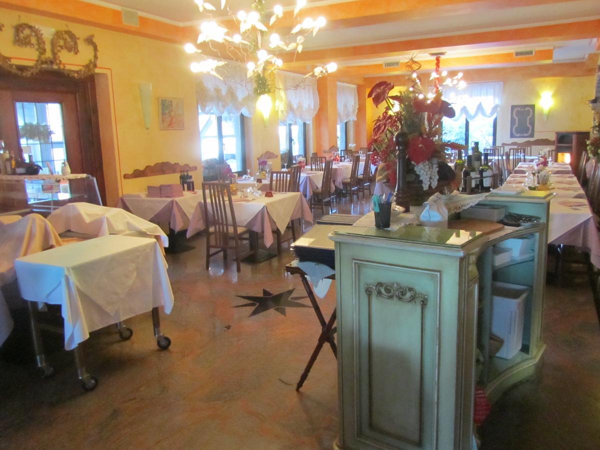 Albergo Ristorante Conca Azzurra Colico Esterno foto