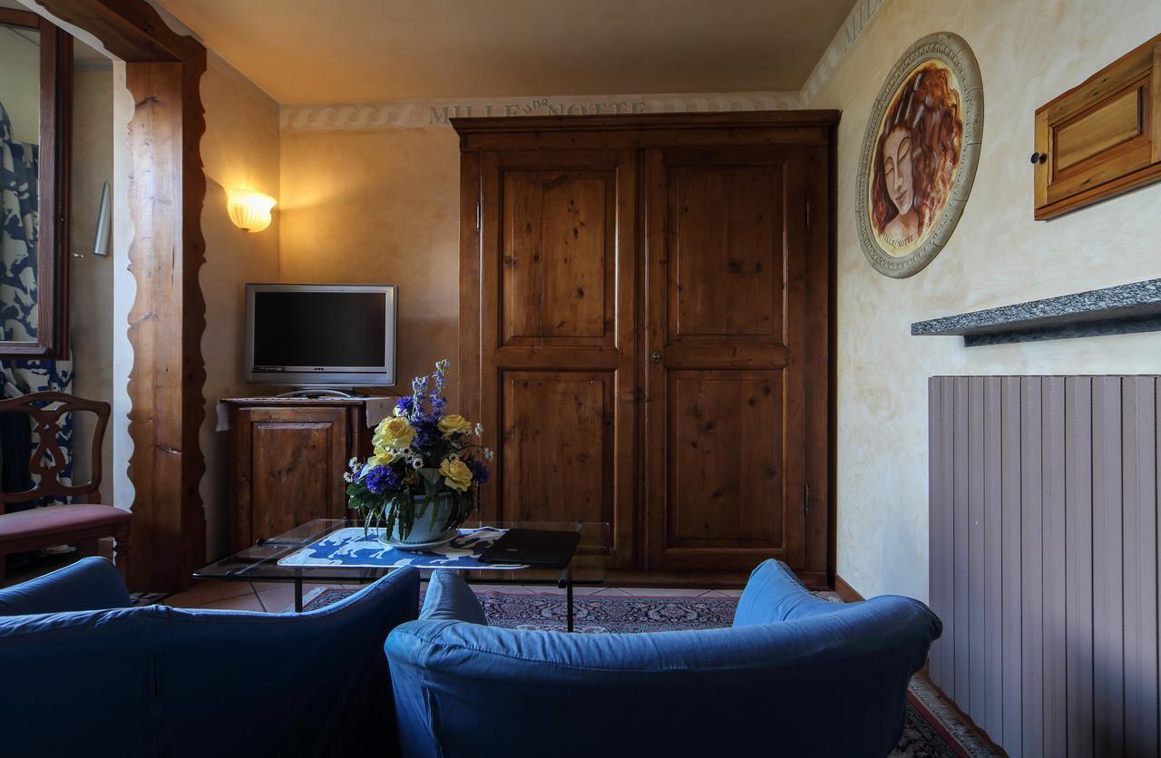 Albergo Ristorante Conca Azzurra Colico Esterno foto