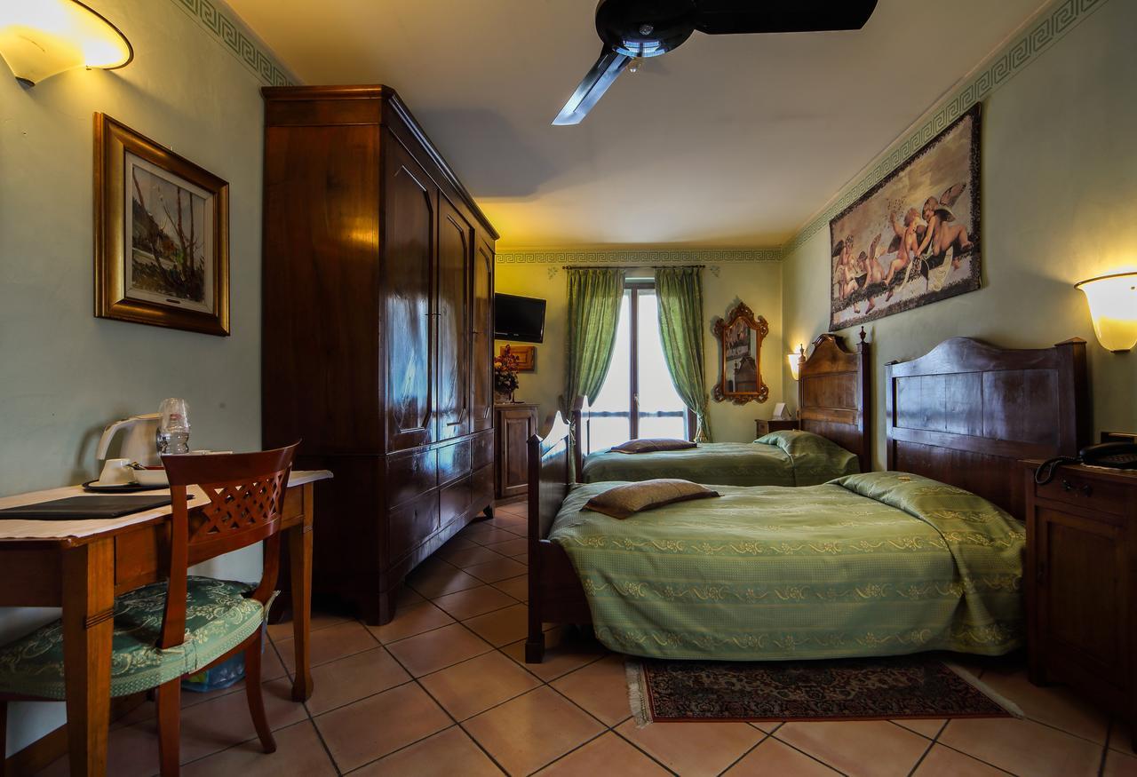 Albergo Ristorante Conca Azzurra Colico Esterno foto